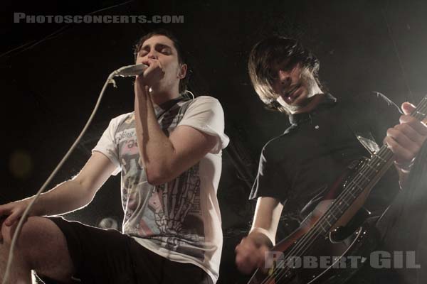 YOU ME AT SIX - 2009-01-14 - PARIS - La Boule Noire - 